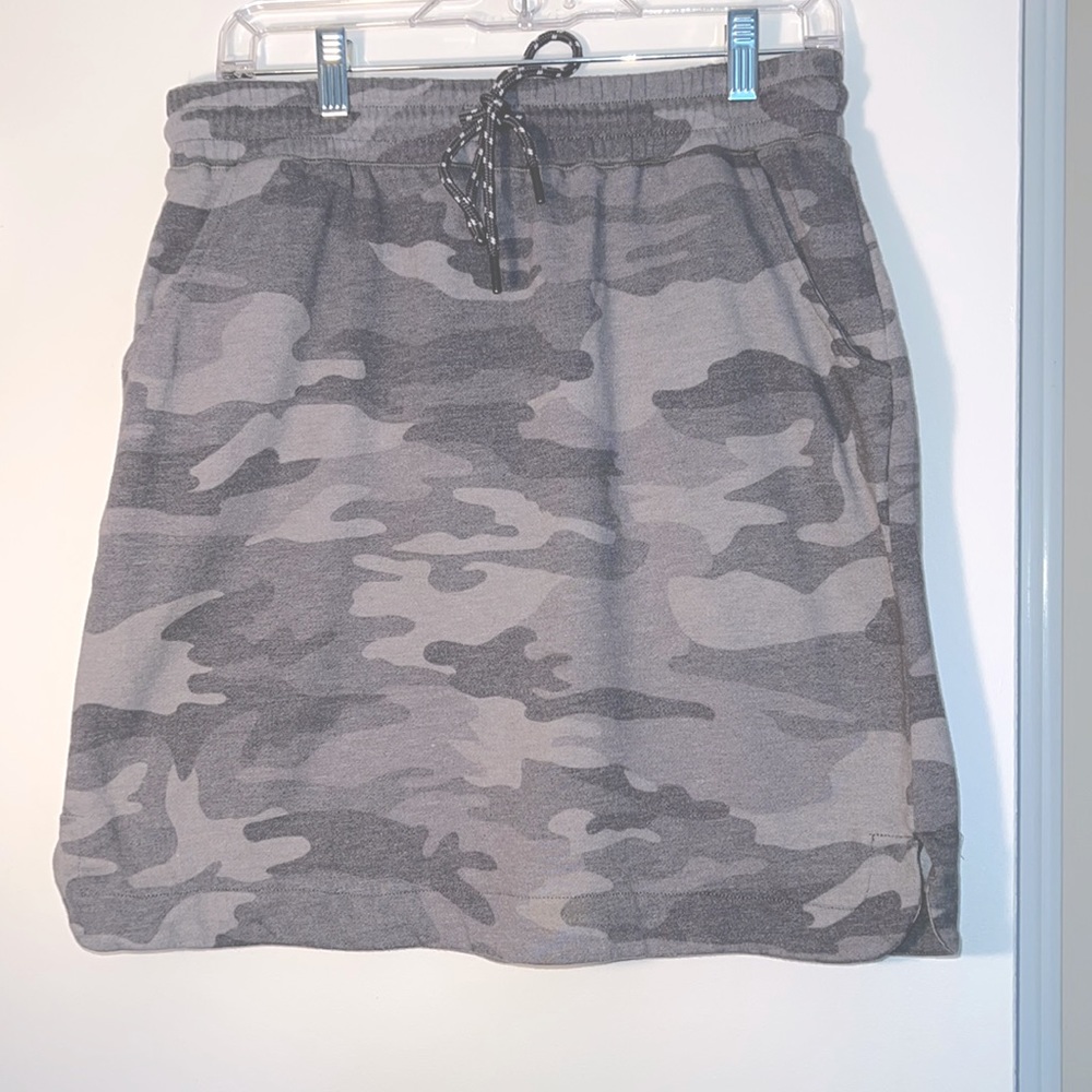 Light sweatshirt type camo skirt.